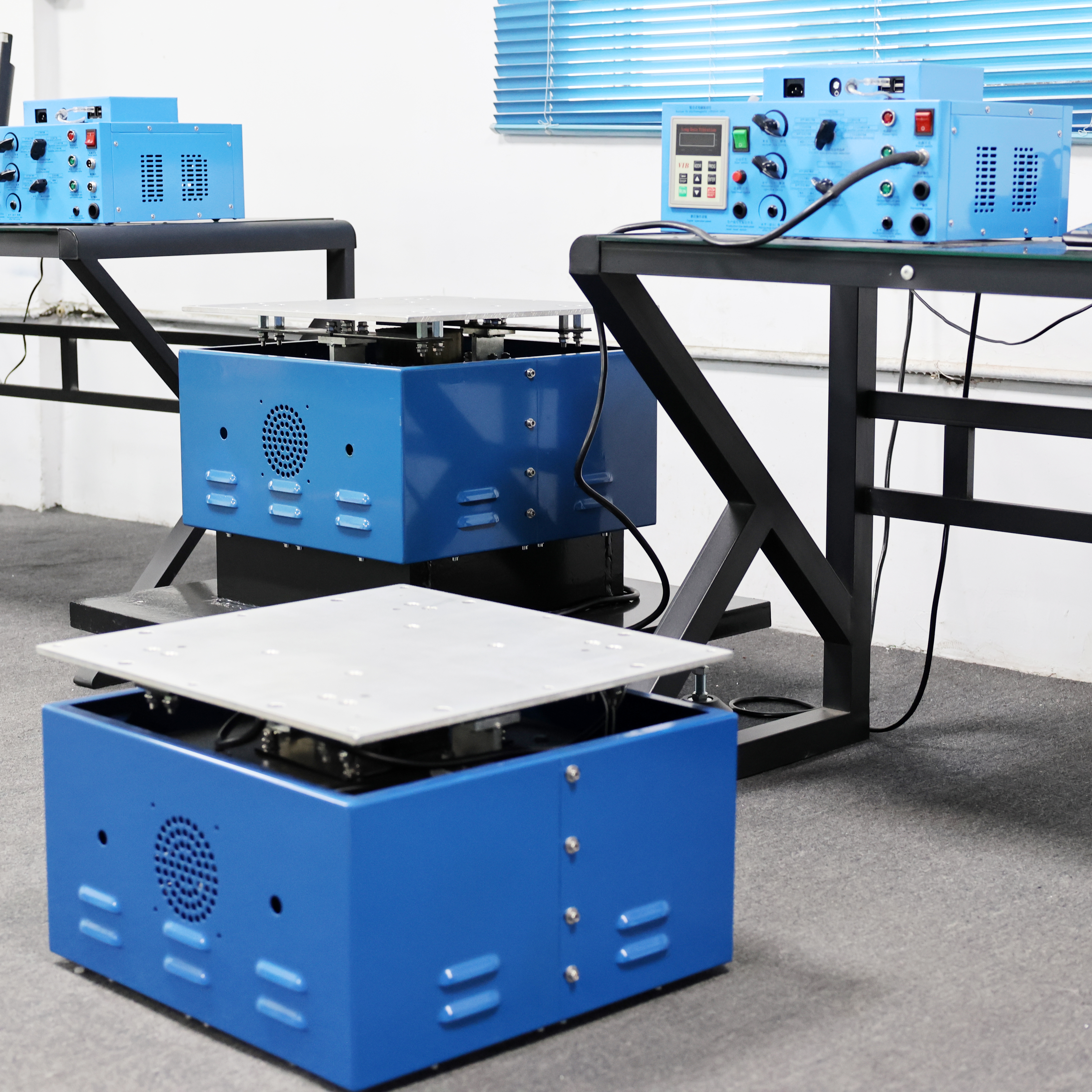 電磁式振動(dòng)臺(tái)跟液壓式振動(dòng)臺(tái)的區(qū)別